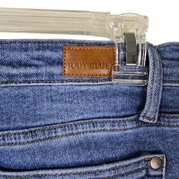 Judy Blue Women's 30 Relaxed Fit Distressed Stretch Mid Rise Tapered Blue Jeans - Picture 4 of 11